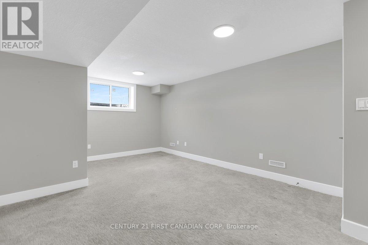 21 - 601 Lions Park Drive, Strathroy-Caradoc (Mount Brydges), Ontario  N0L 1W0 - Photo 20 - X12878346