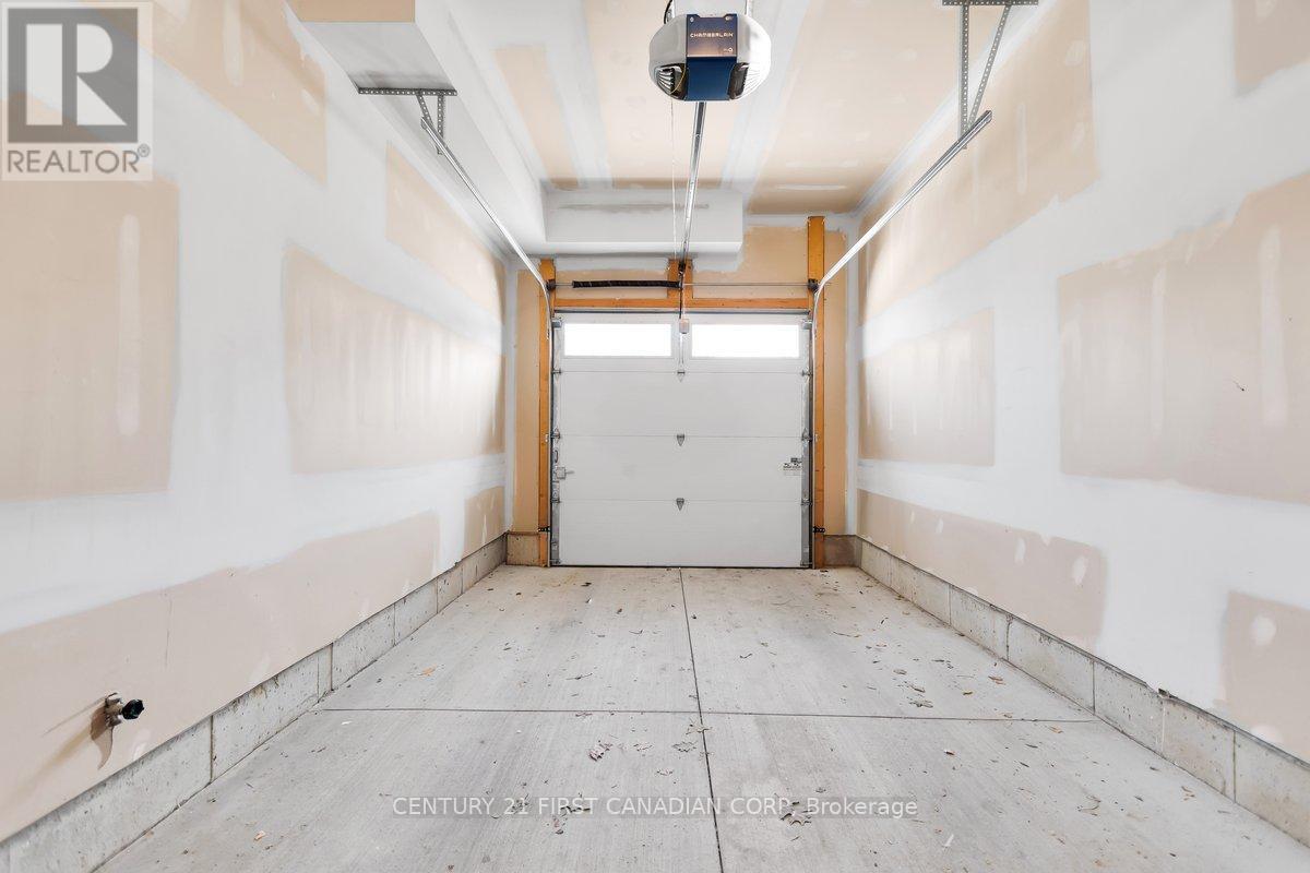 21 - 601 Lions Park Drive, Strathroy-Caradoc (Mount Brydges), Ontario  N0L 1W0 - Photo 3 - X12878346