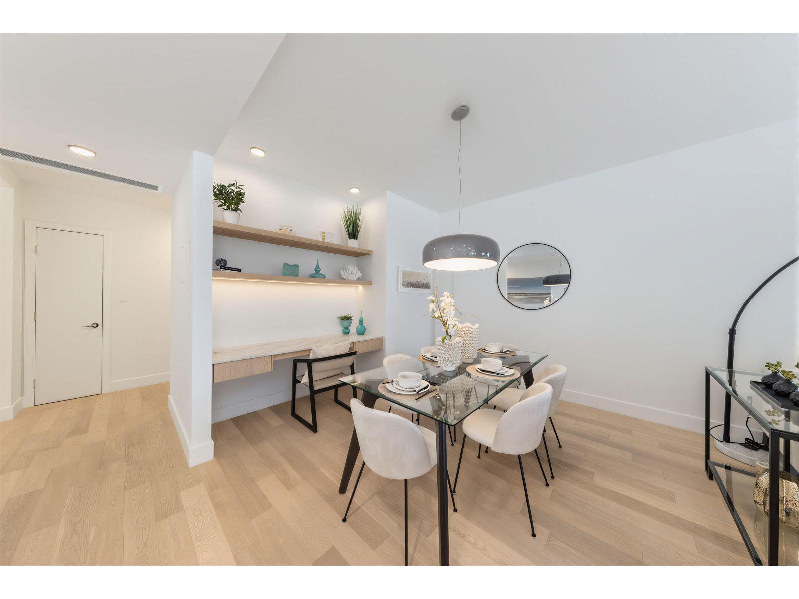 201 1475 Foster Street, Surrey, British Columbia  V4B 3W7 - Photo 5 - R3099342