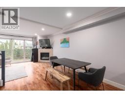 5 215 E 4TH STREET, North Vancouver, British Columbia
