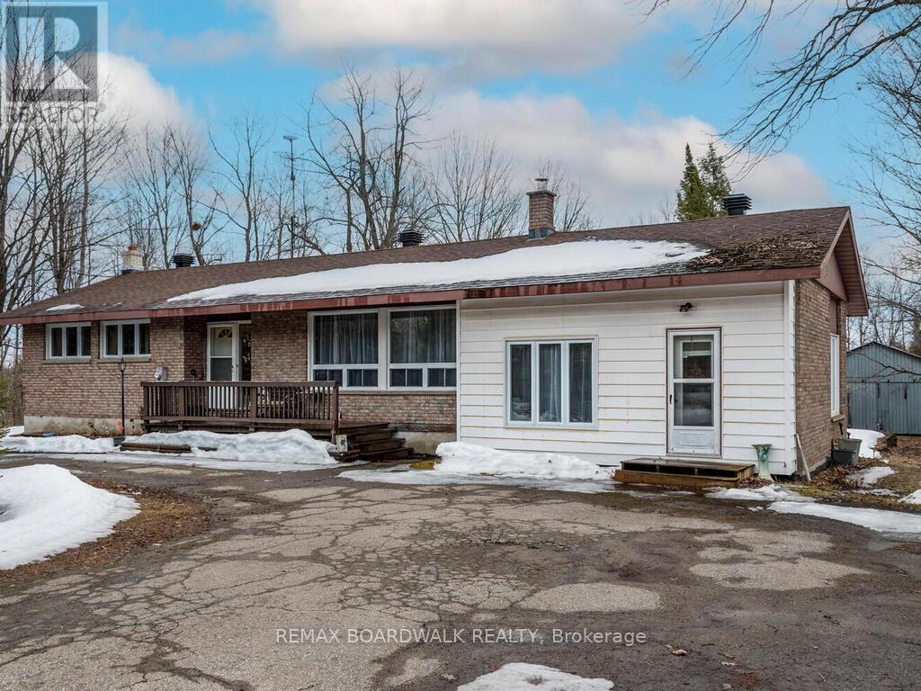 6963 ROGER STEVENS DRIVE, Montague, Ontario