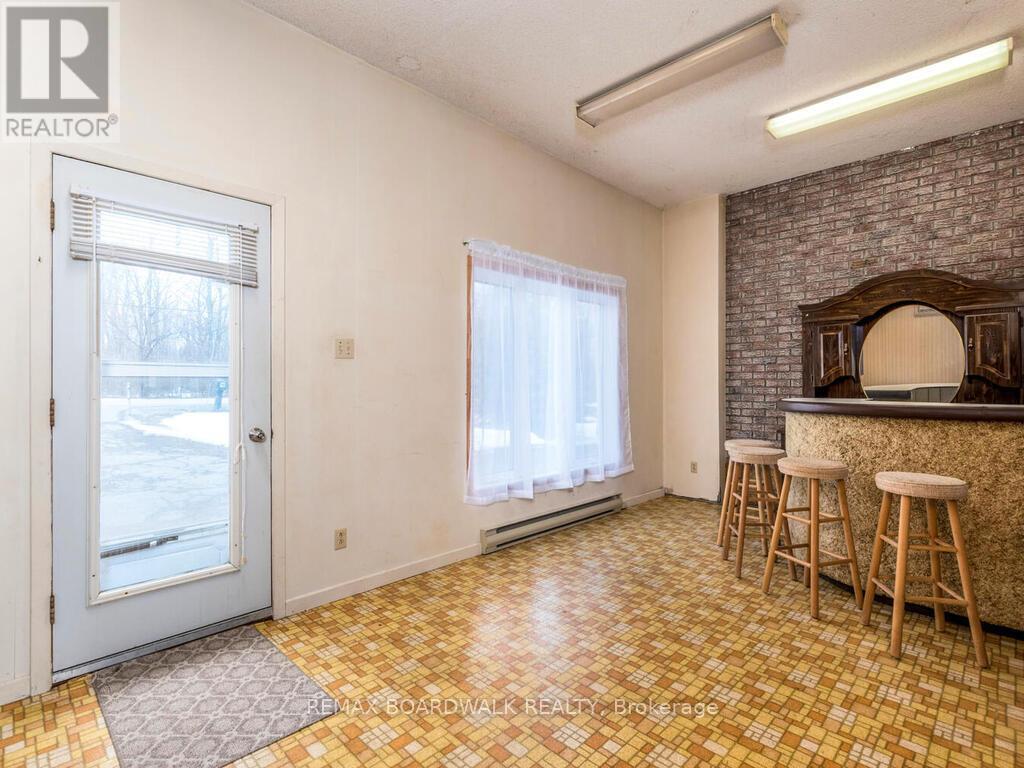 6963 Roger Stevens Drive, Montague, Ontario  K7A 4S6 - Photo 21 - X12878262