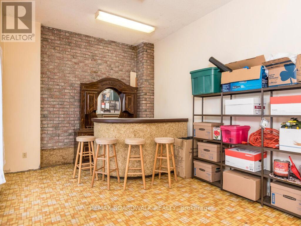 6963 Roger Stevens Drive, Montague, Ontario  K7A 4S6 - Photo 22 - X12878262