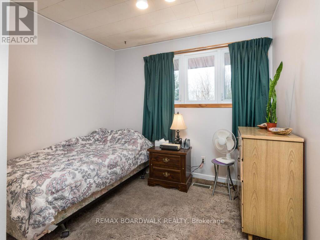 6963 Roger Stevens Drive, Montague, Ontario  K7A 4S6 - Photo 24 - X12878262