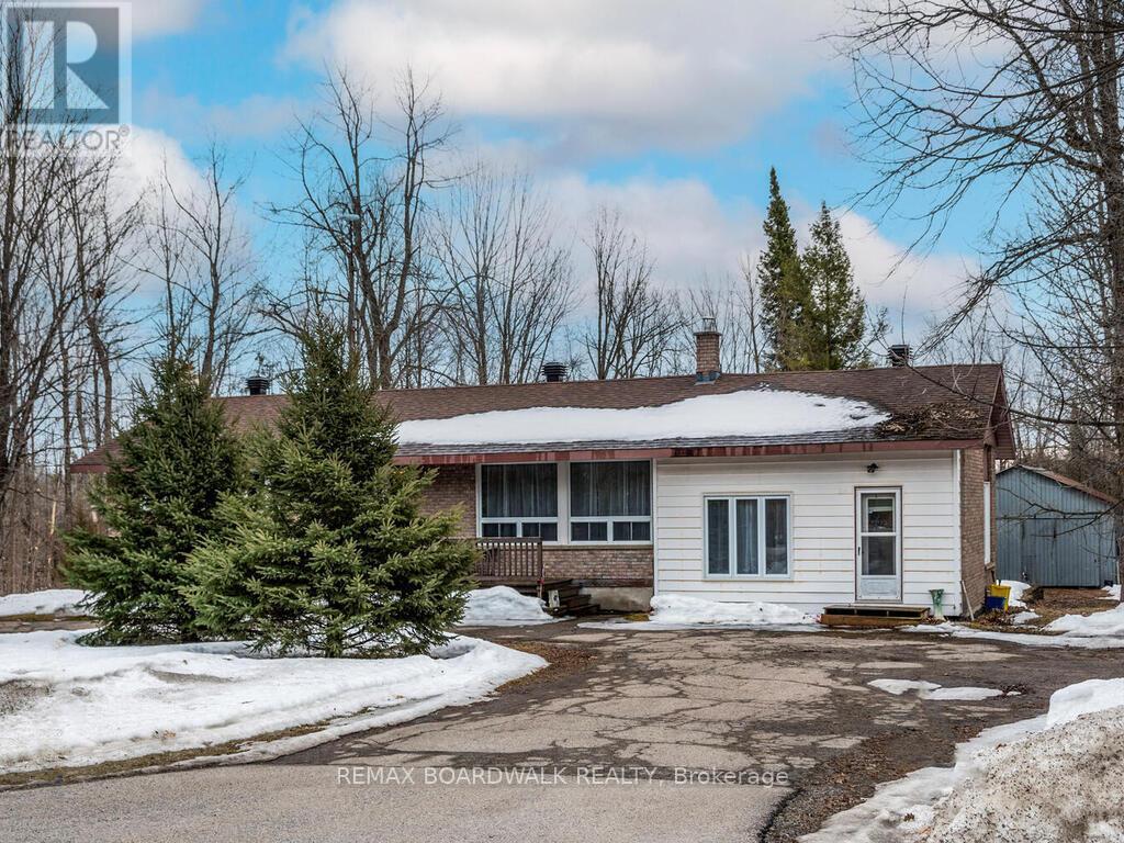 6963 Roger Stevens Drive, Montague, Ontario  K7A 4S6 - Photo 3 - X12878262