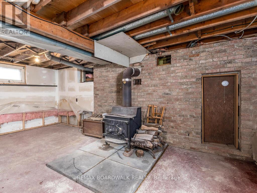 6963 Roger Stevens Drive, Montague, Ontario  K7A 4S6 - Photo 31 - X12878262