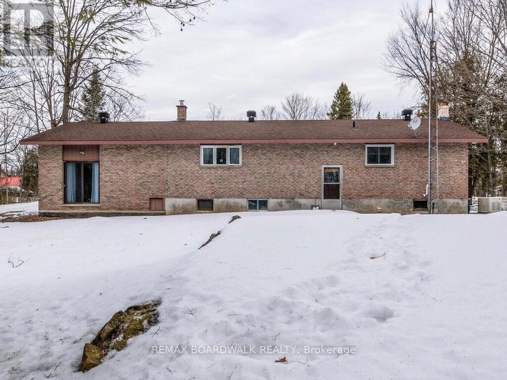 6963 Roger Stevens Drive, Montague, Ontario  K7A 4S6 - Photo 35 - X12878262