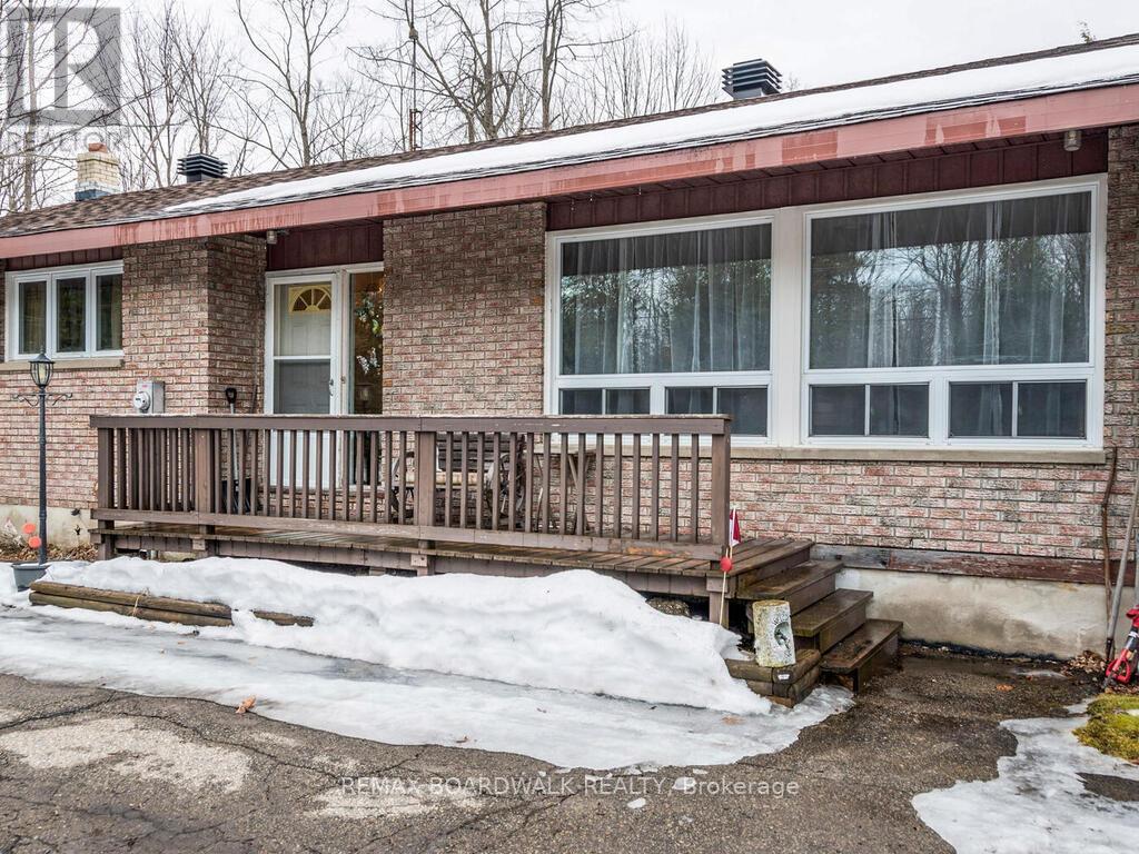 6963 Roger Stevens Drive, Montague, Ontario  K7A 4S6 - Photo 4 - X12878262