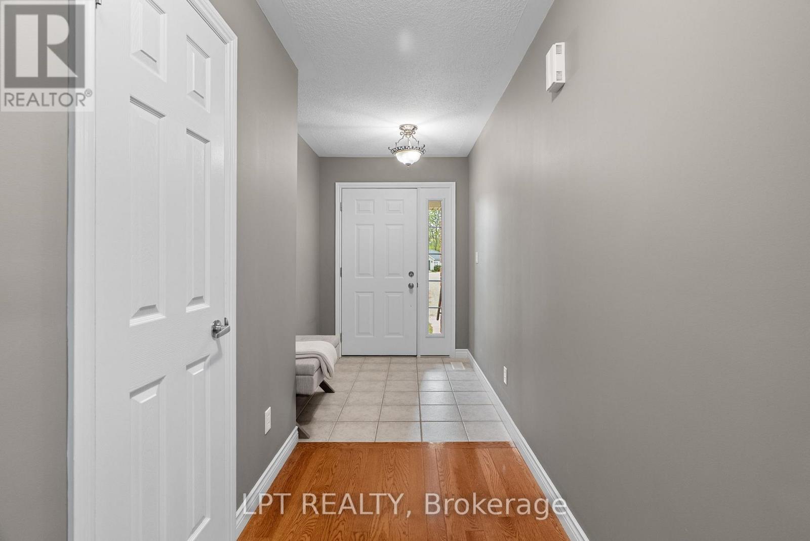 18 Durham Street, Newbury, Ontario  N0L 1Z0 - Photo 6 - X12878316
