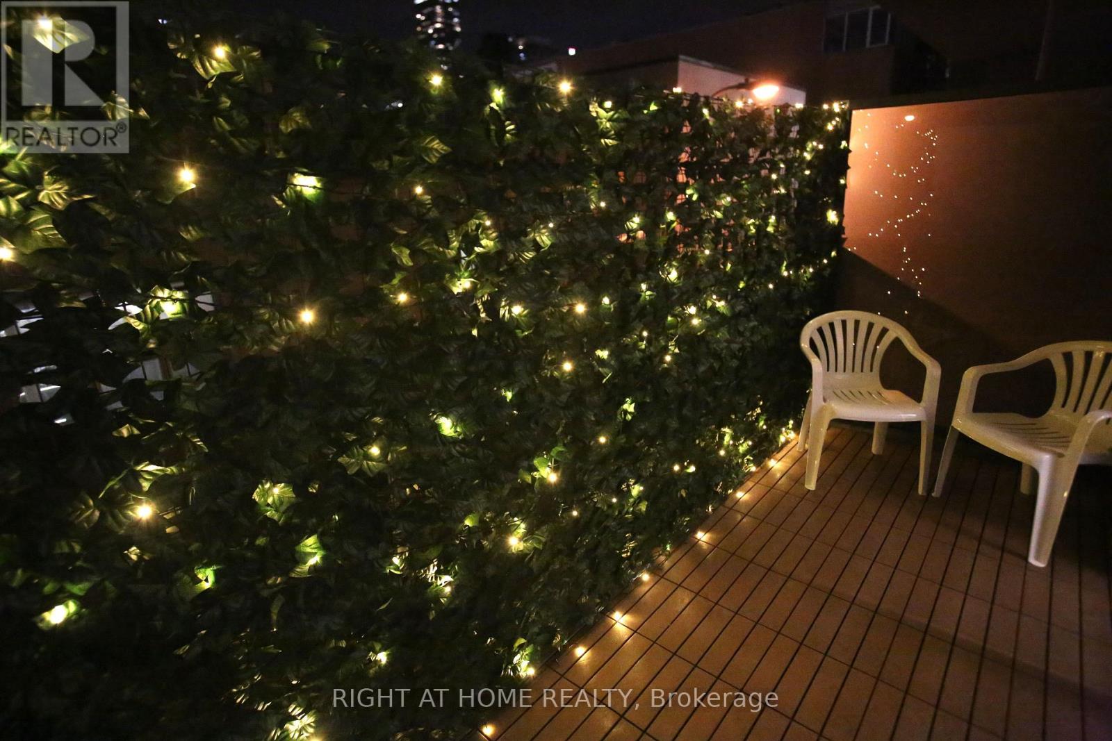 210 - 330 Richmond Street W, Toronto, Ontario  M5V 1X2 - Photo 20 - C12878246