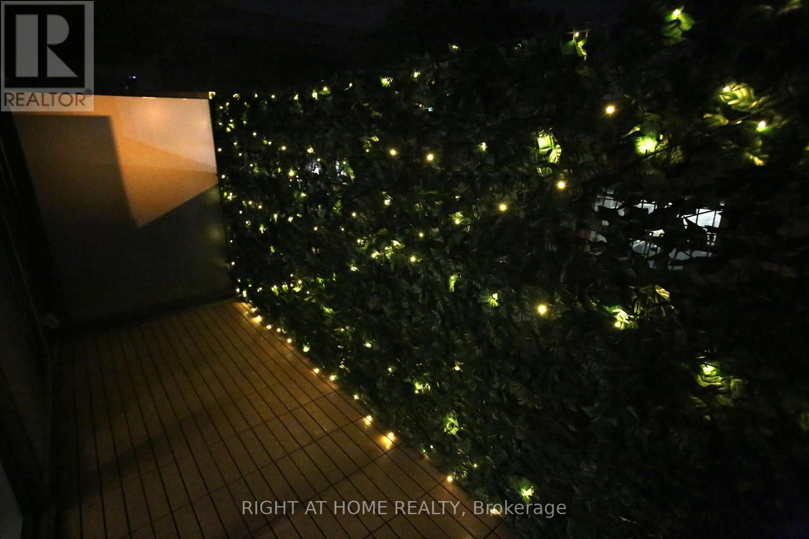 210 - 330 Richmond Street W, Toronto, Ontario  M5V 1X2 - Photo 21 - C12878246