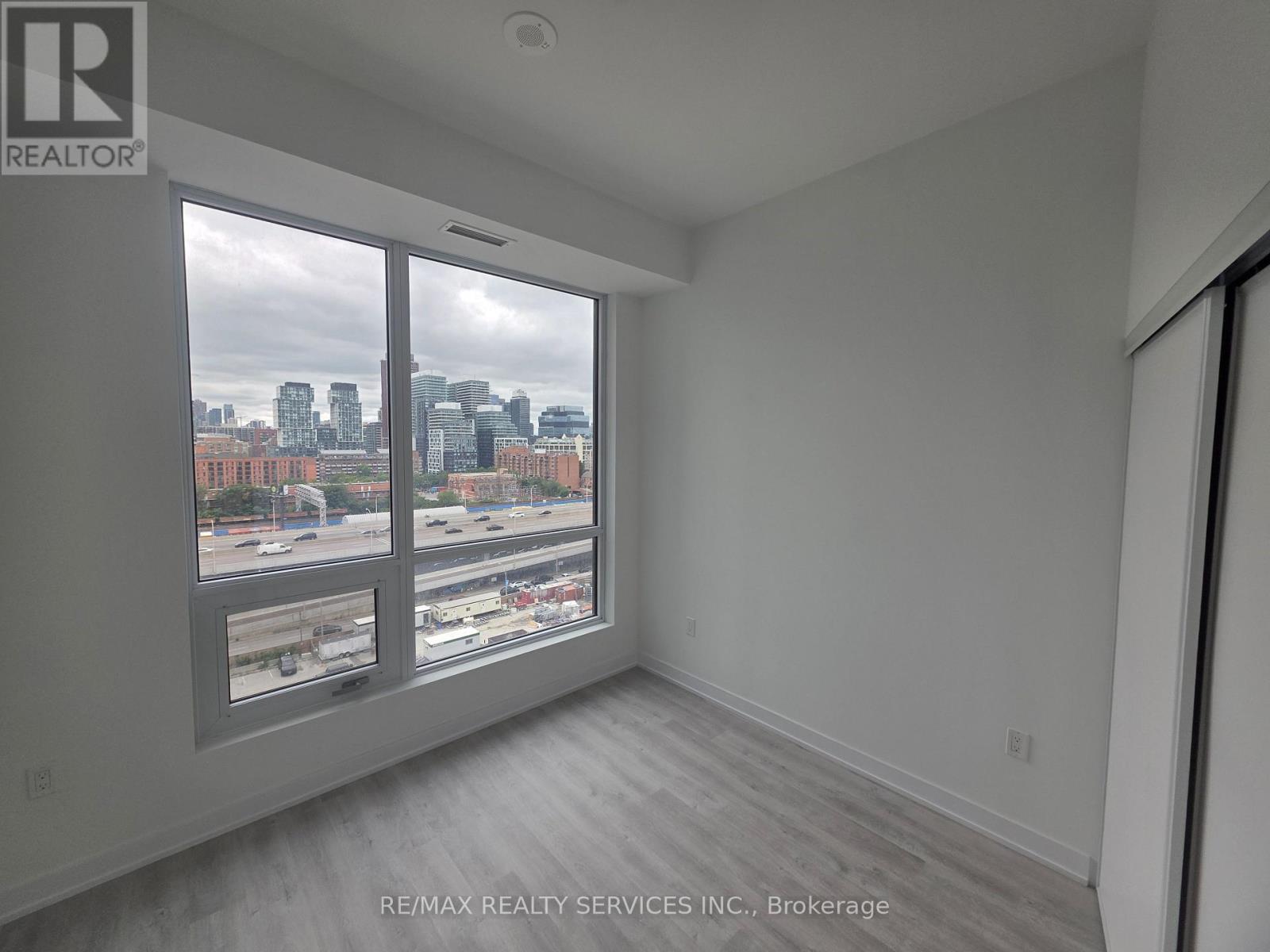 1101 - 15 Richardson Street, Toronto, Ontario  M5A 0Y5 - Photo 6 - C12878258