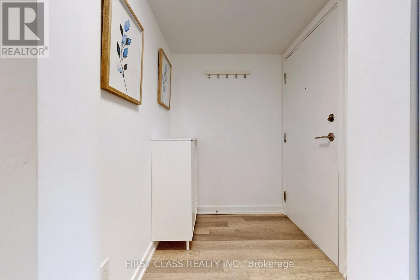 401 - 181 Huron Street, Toronto, Ontario  M5T 0C1 - Photo 12 - C12878264