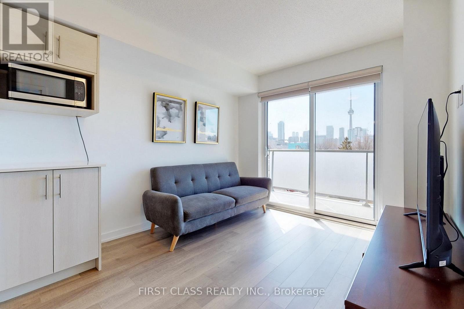 401 - 181 Huron Street, Toronto, Ontario  M5T 0C1 - Photo 4 - C12878264