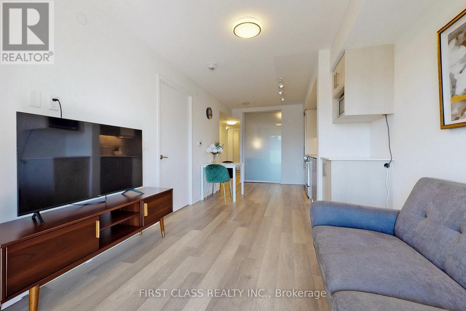 401 - 181 Huron Street, Toronto, Ontario  M5T 0C1 - Photo 5 - C12878264