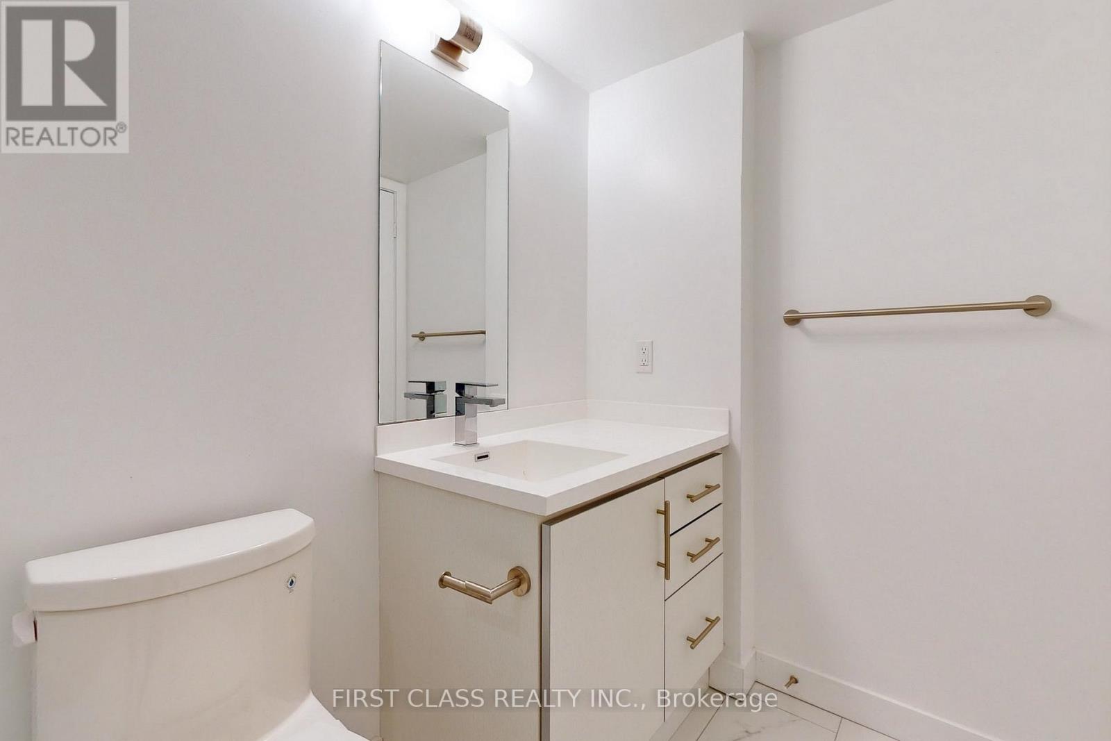 401 - 181 Huron Street, Toronto, Ontario  M5T 0C1 - Photo 8 - C12878264
