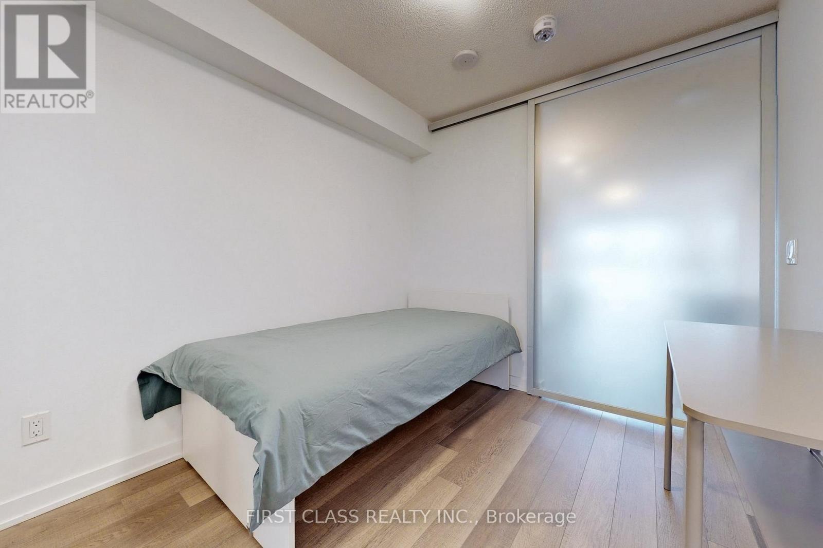 401 - 181 Huron Street, Toronto, Ontario  M5T 0C1 - Photo 9 - C12878264