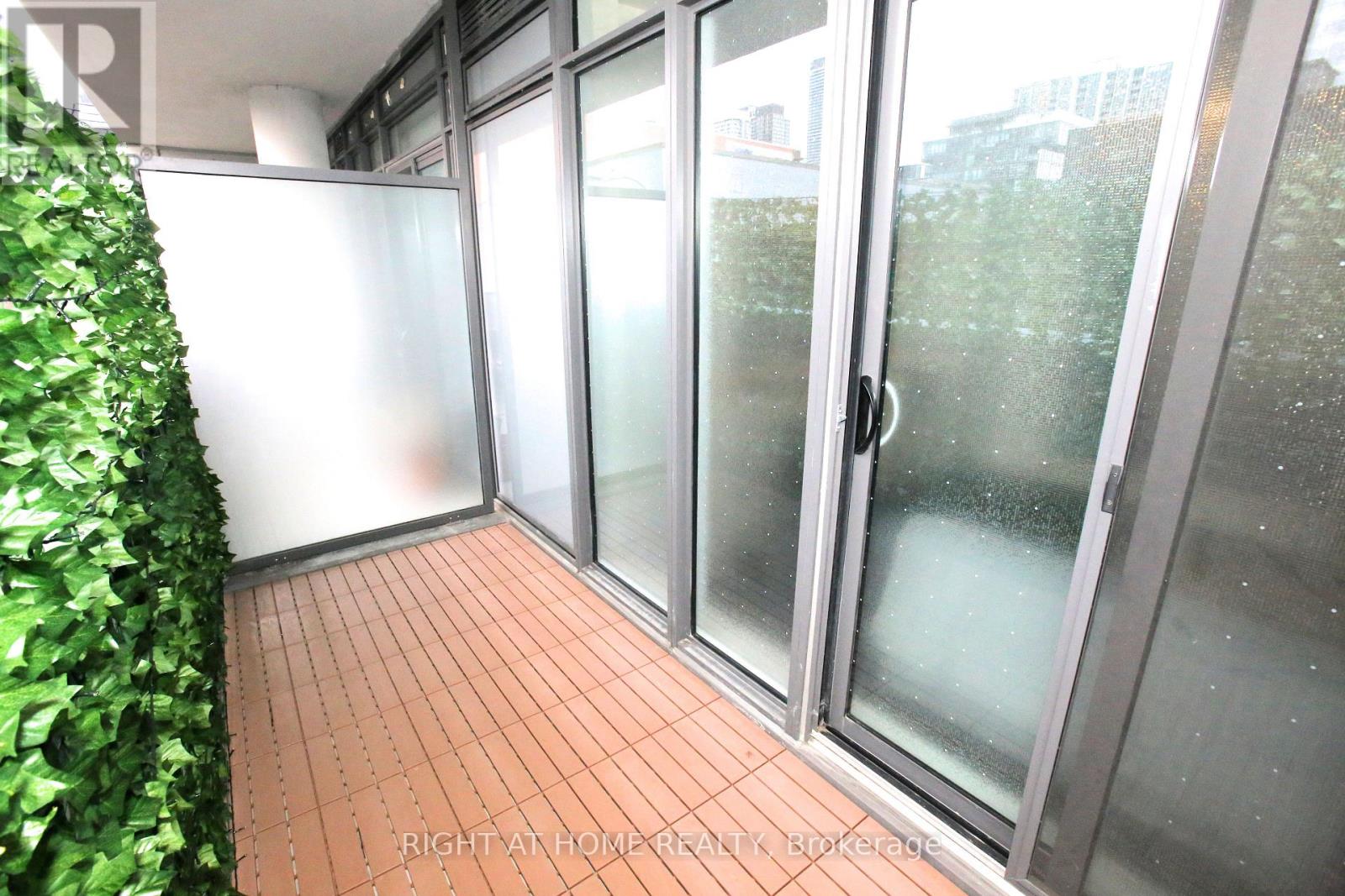 210 - 330 Richmond Street W, Toronto, Ontario  M5V 1X2 - Photo 23 - C12878332