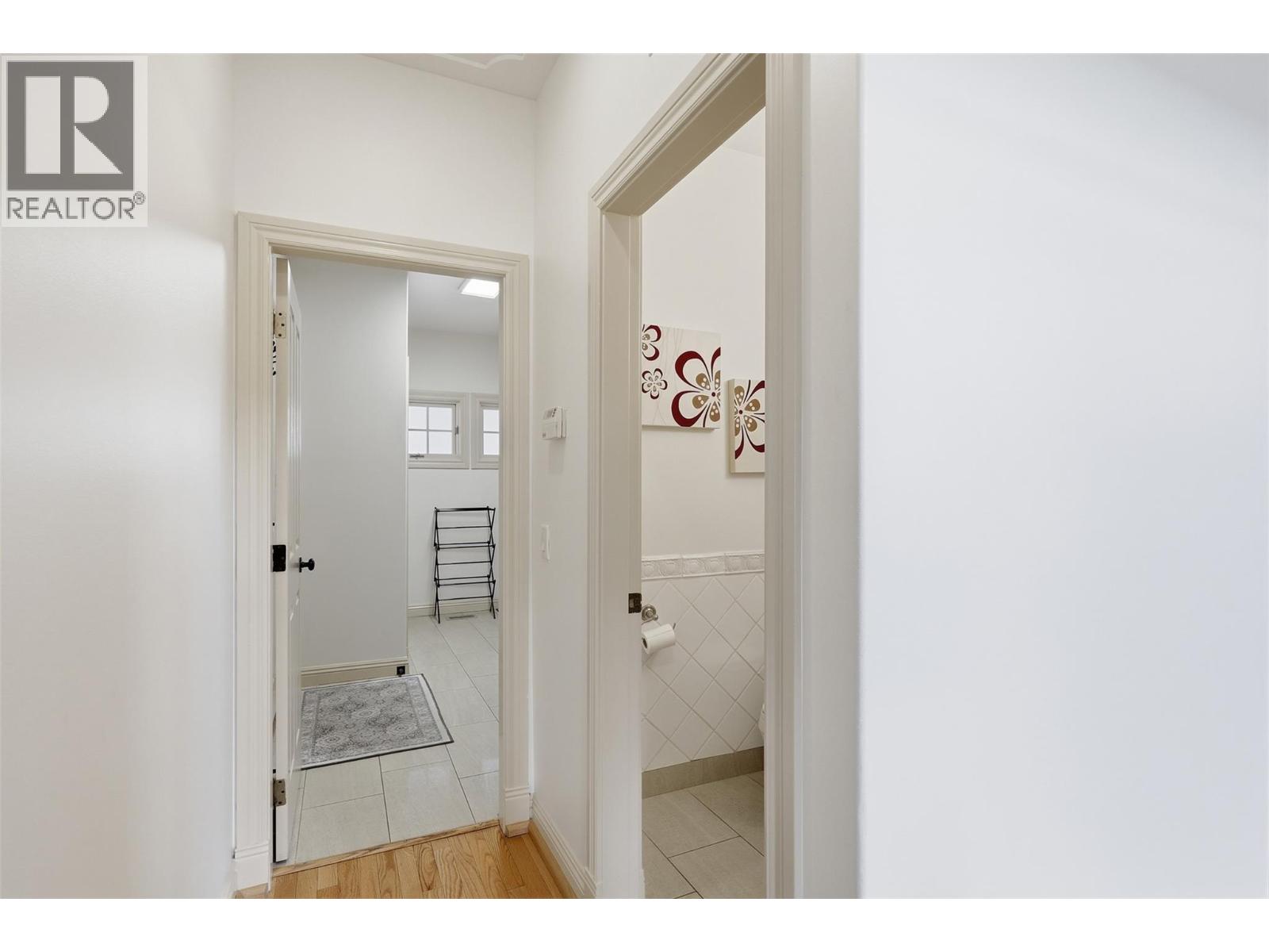 300 Mariposa Court, Kamloops, British Columbia  V2H 1R3 - Photo 30 - 10378707