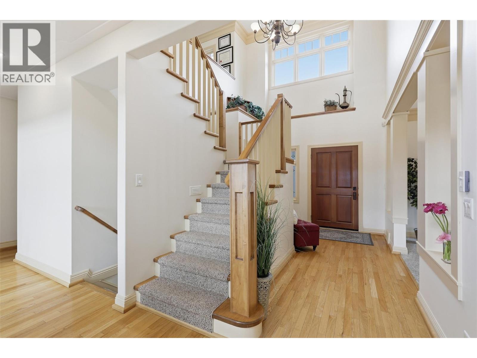 300 Mariposa Court, Kamloops, British Columbia  V2H 1R3 - Photo 32 - 10378707