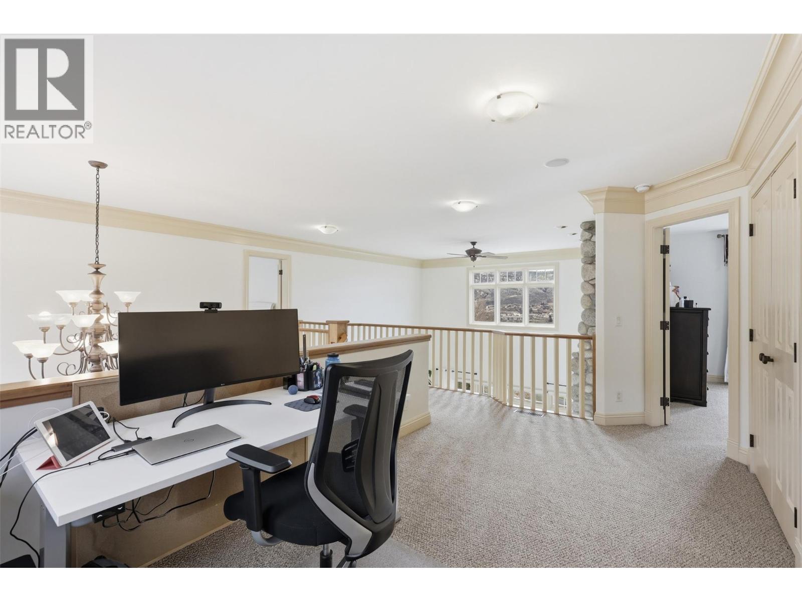 300 Mariposa Court, Kamloops, British Columbia  V2H 1R3 - Photo 40 - 10378707