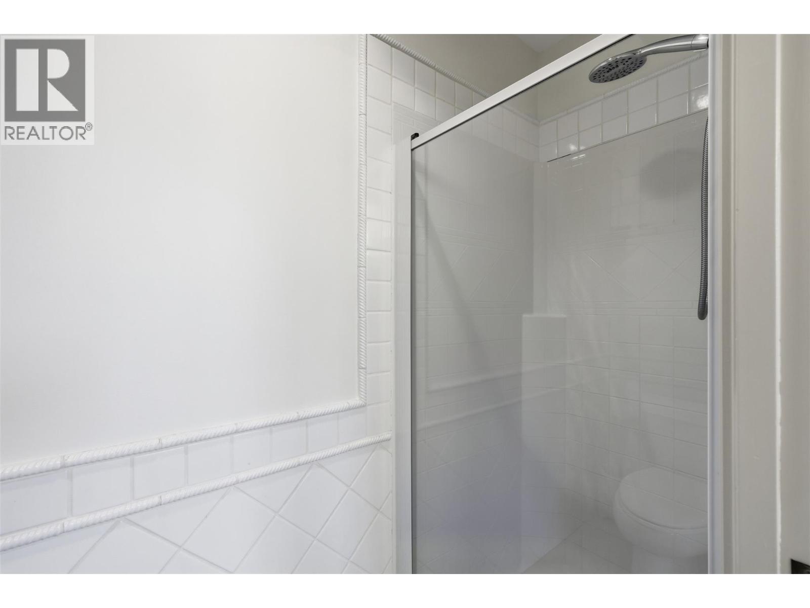 300 Mariposa Court, Kamloops, British Columbia  V2H 1R3 - Photo 45 - 10378707