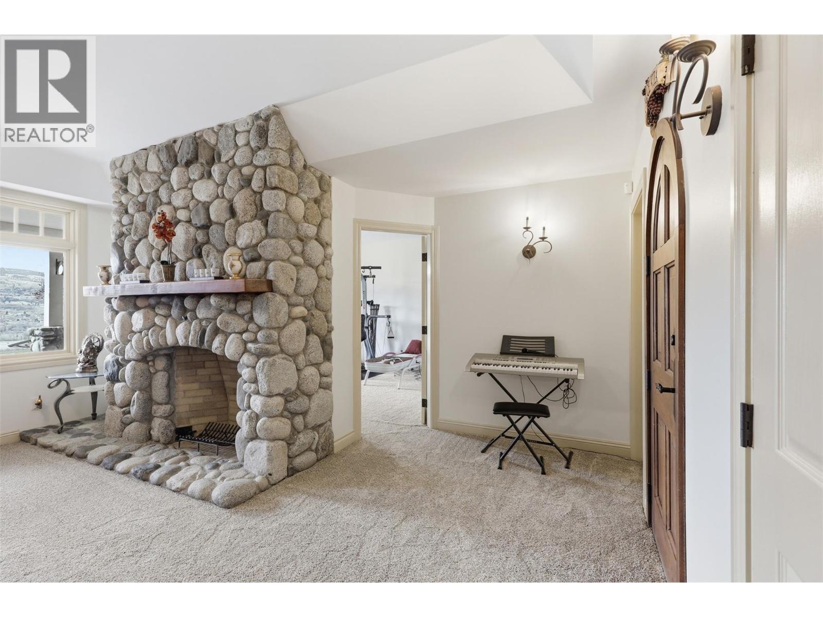 300 Mariposa Court, Kamloops, British Columbia  V2H 1R3 - Photo 57 - 10378707