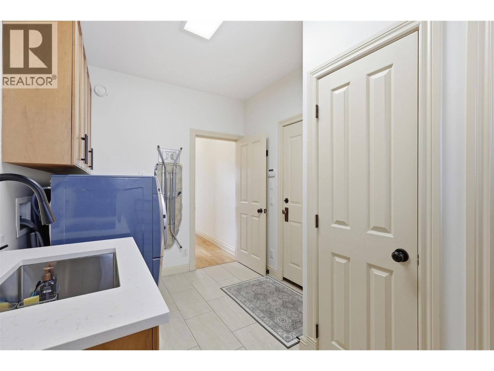 300 Mariposa Court, Kamloops, British Columbia  V2H 1R3 - Photo 67 - 10378707