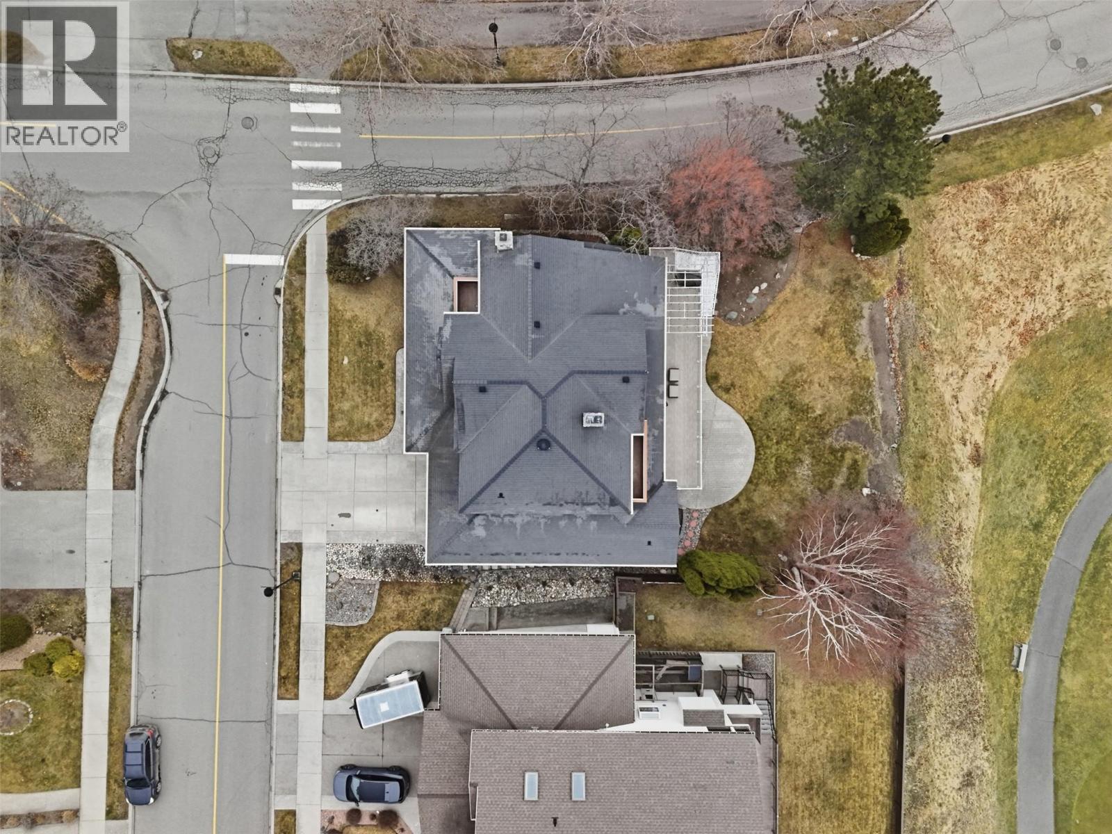 300 Mariposa Court, Kamloops, British Columbia  V2H 1R3 - Photo 74 - 10378707