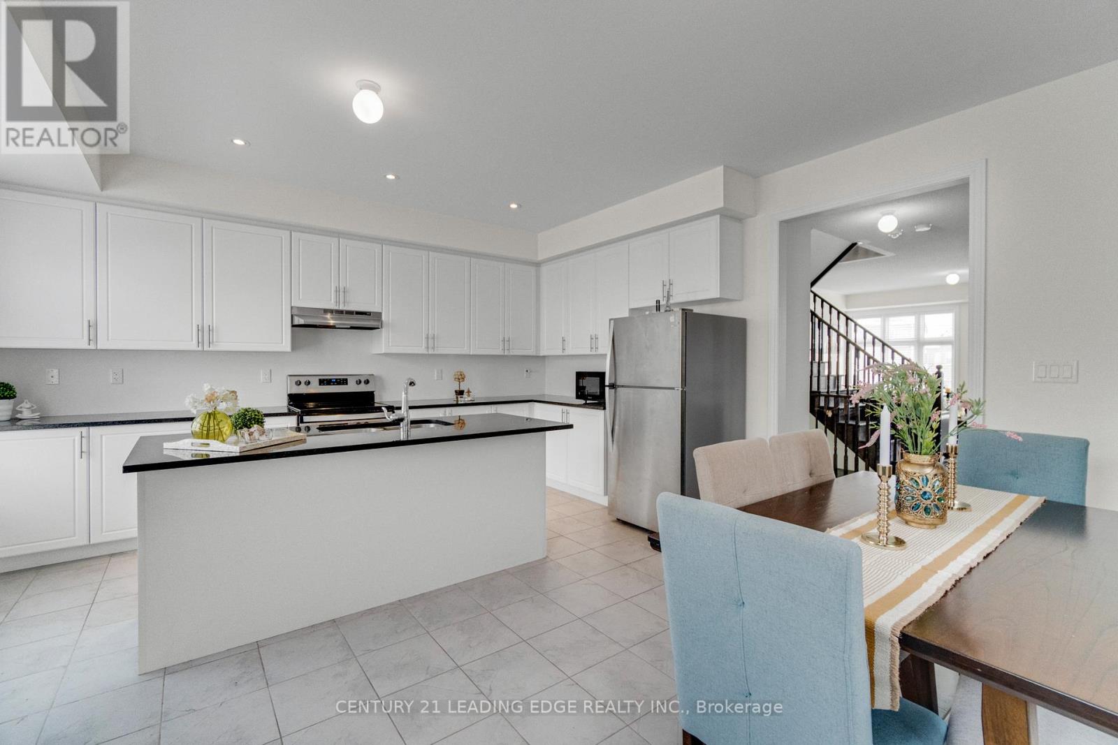 31 Westbury Way, Whitby, Ontario  L1M 0L9 - Photo 12 - E12878250