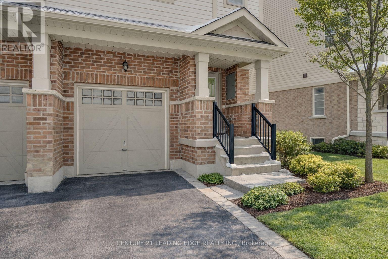 31 Westbury Way, Whitby, Ontario  L1M 0L9 - Photo 5 - E12878250