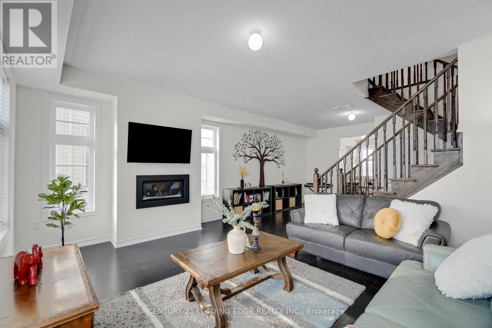 31 Westbury Way, Whitby, Ontario  L1M 0L9 - Photo 7 - E12878250