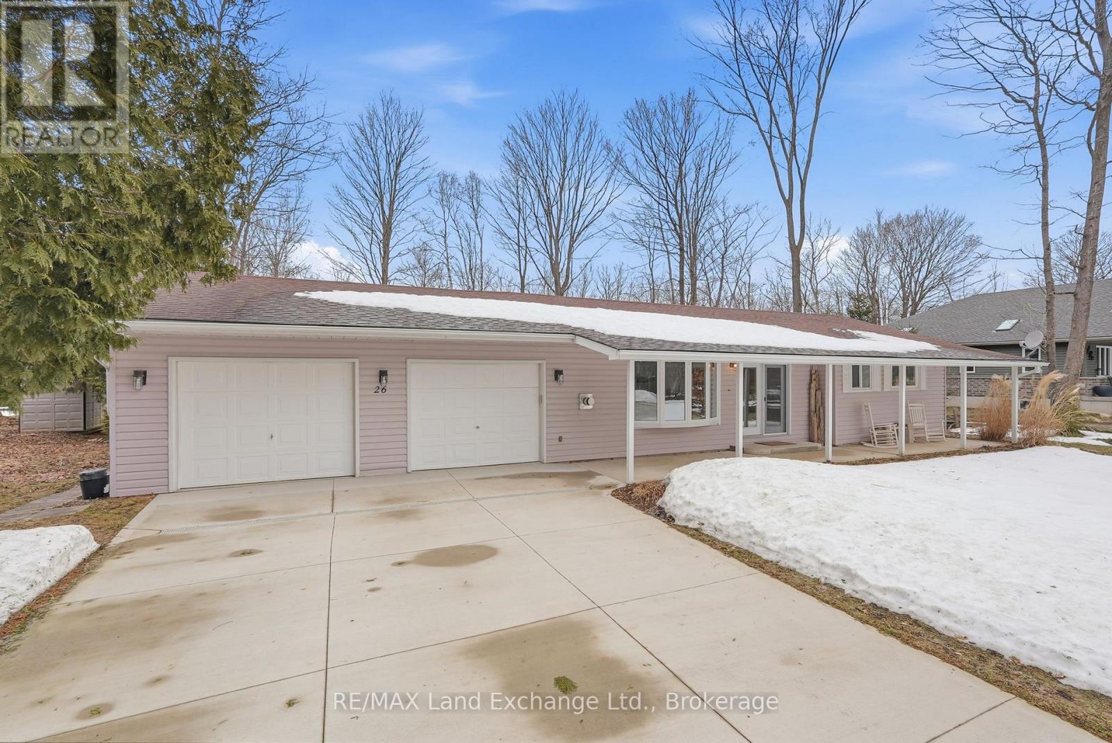 26 Mapleport Crescent, South Bruce Peninsula, Ontario  N0H 2G0 - Photo 2 - X12878268