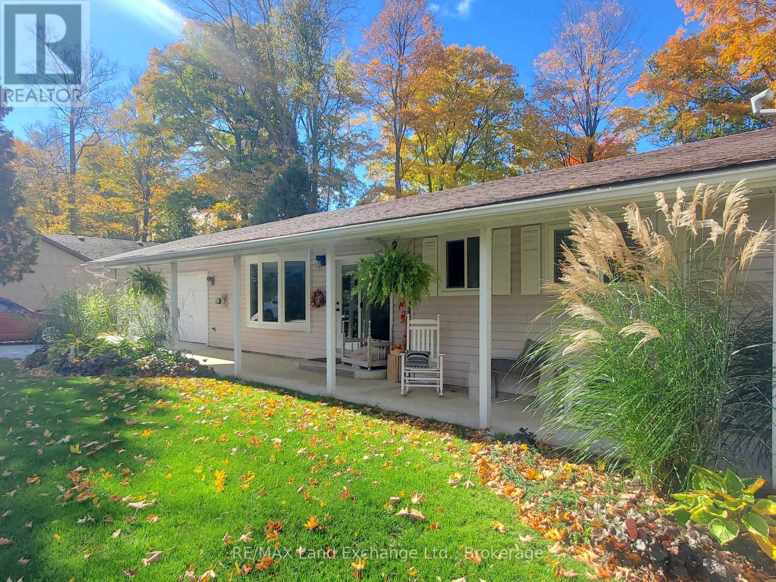 26 Mapleport Crescent, South Bruce Peninsula, Ontario  N0H 2G0 - Photo 38 - X12878268