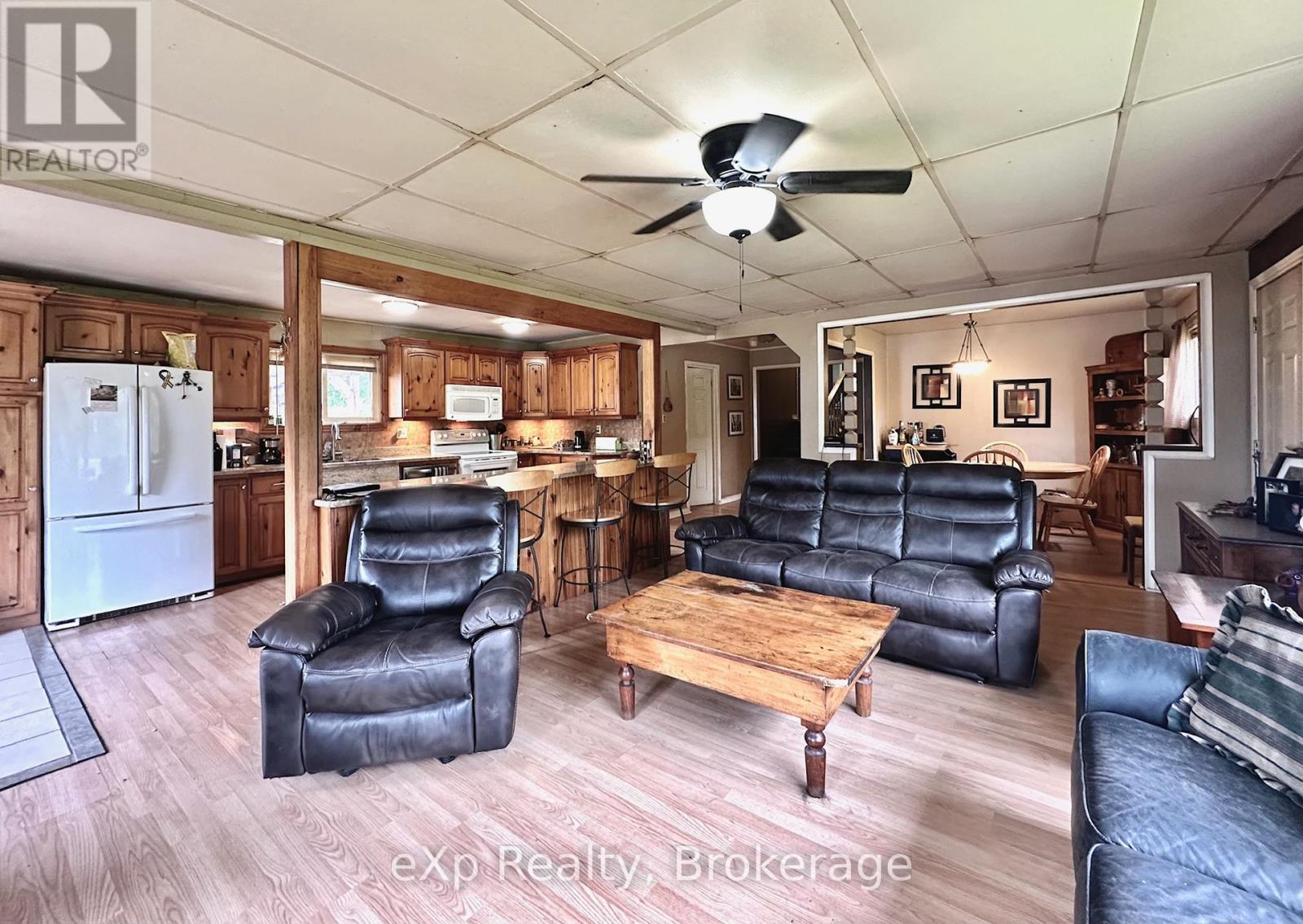 174364 Mulock Road, West Grey, Ontario  N0G 1S0 - Photo 6 - X12878312