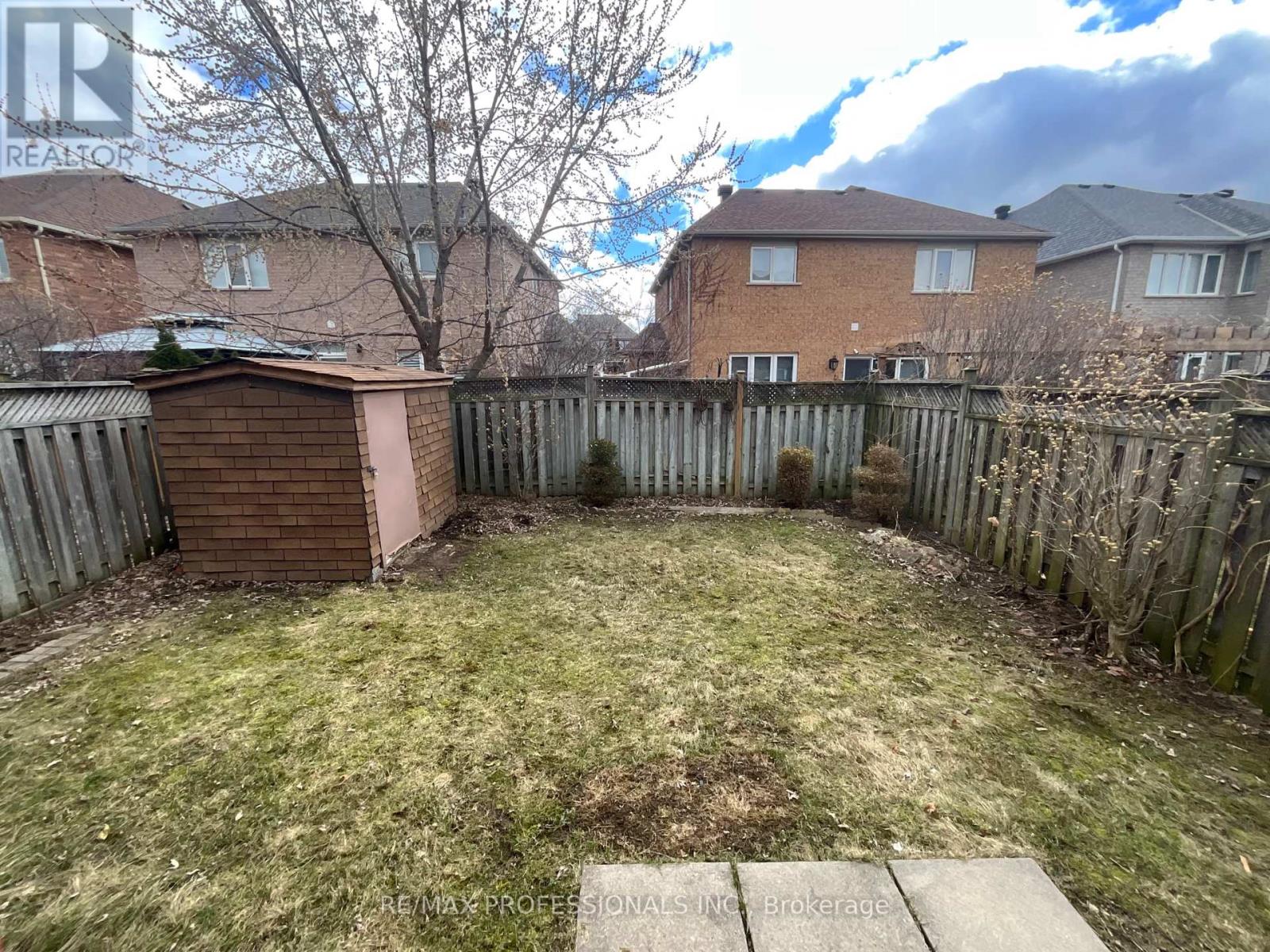3056 Mcdowell Drive, Mississauga, Ontario  L5M 6J4 - Photo 38 - W12764862
