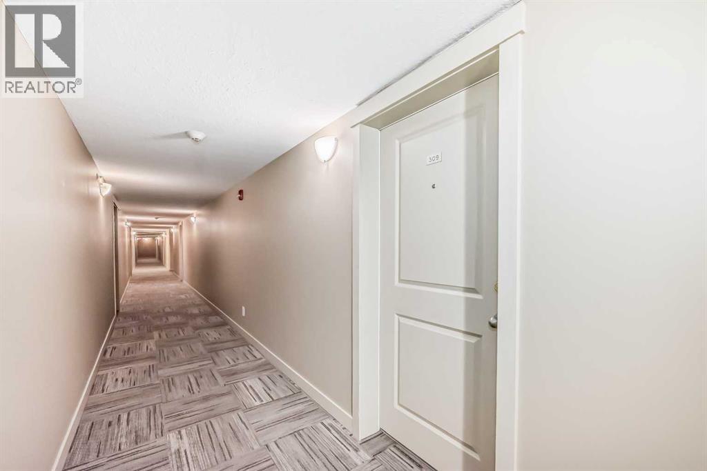 9309, 403 Mackenzie Way Sw, Airdrie, Alberta  T4B 3V7 - Photo 4 - A2287947