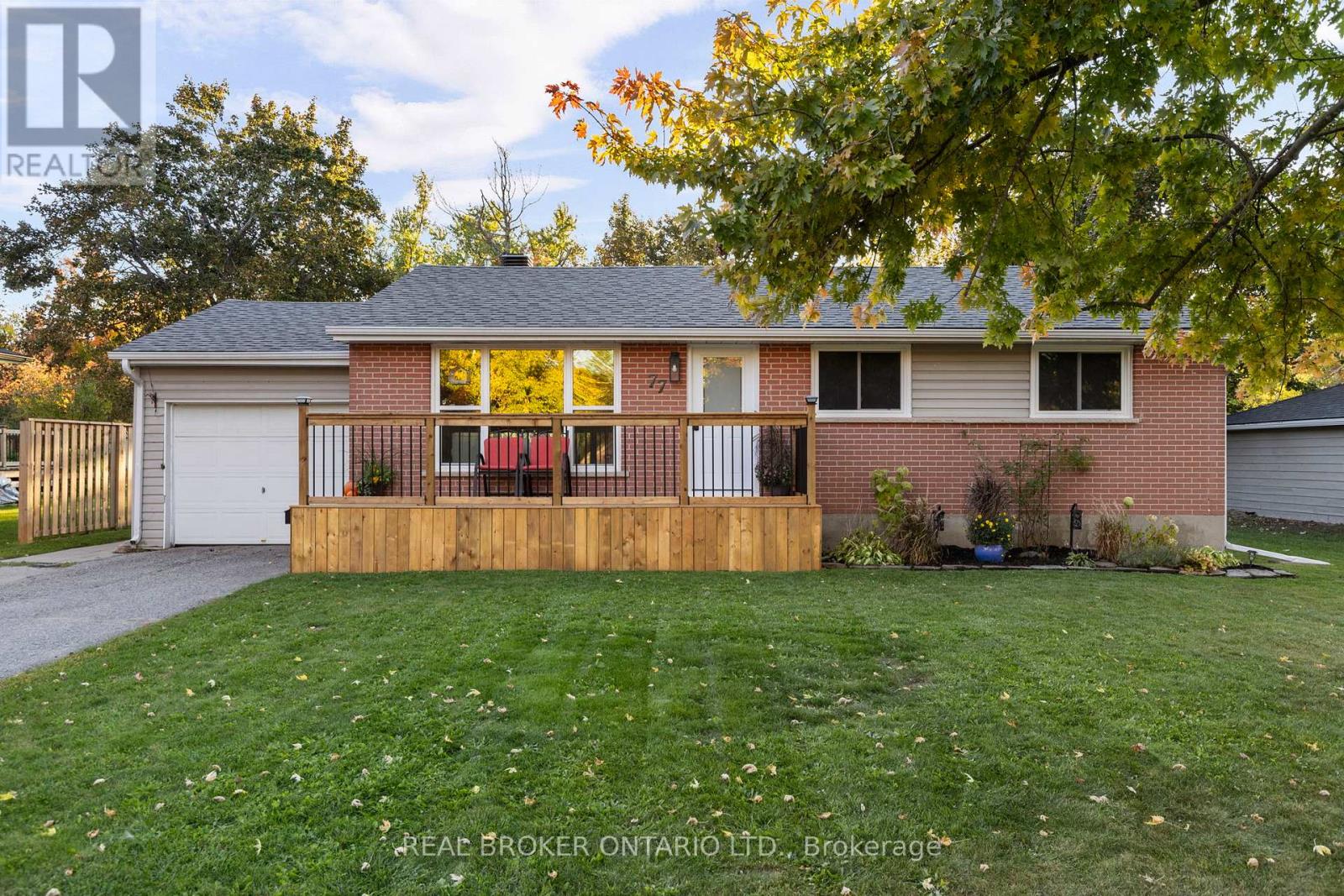 77 Third Street, Orillia, Ontario  L3V 4B5 - Photo 2 - S12878270