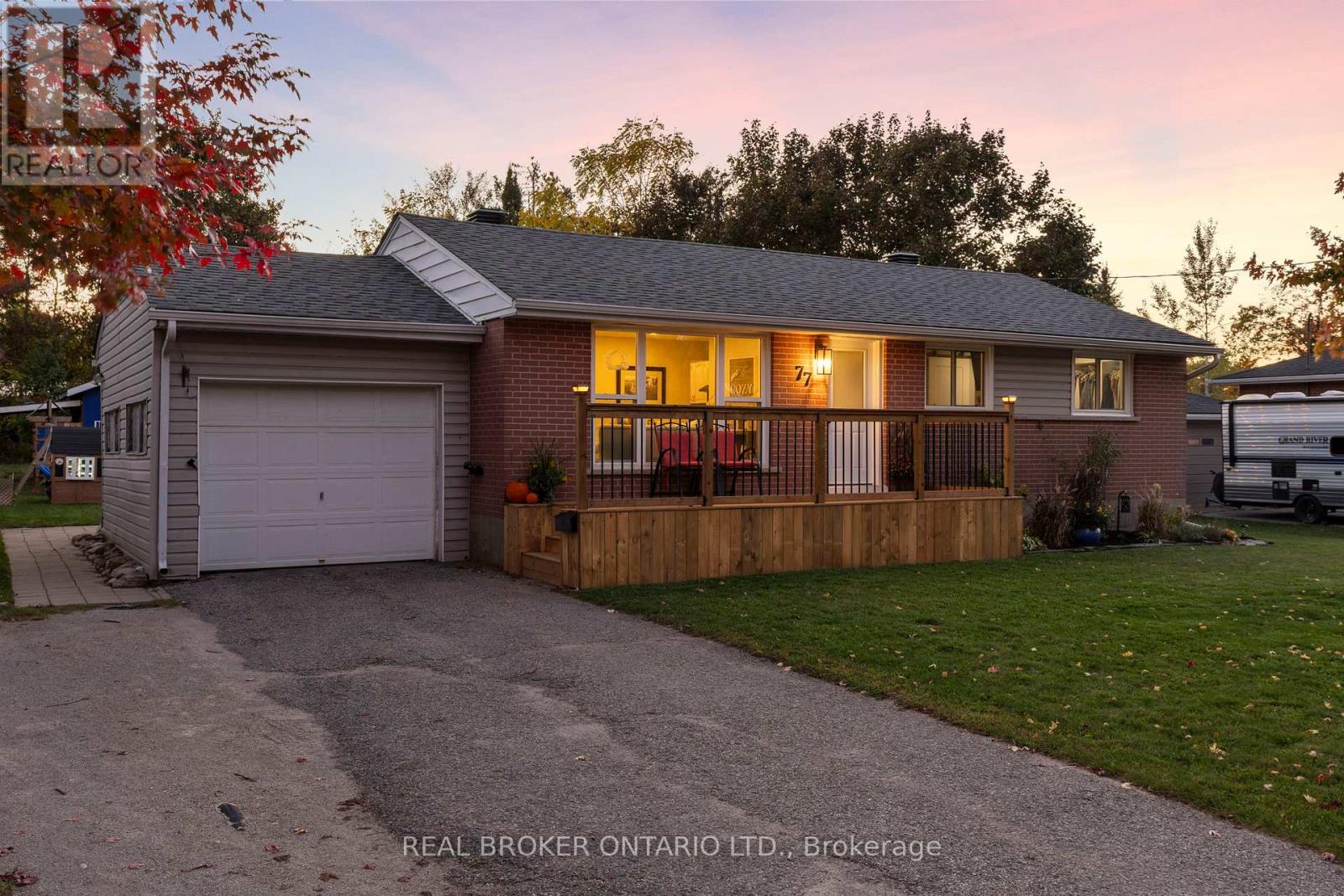 77 Third Street, Orillia, Ontario  L3V 4B5 - Photo 3 - S12878270