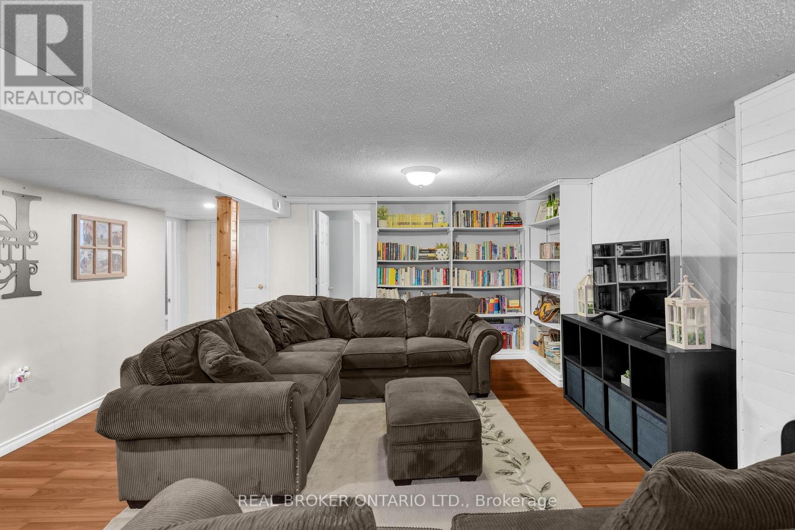 77 Third Street, Orillia, Ontario  L3V 4B5 - Photo 34 - S12878270