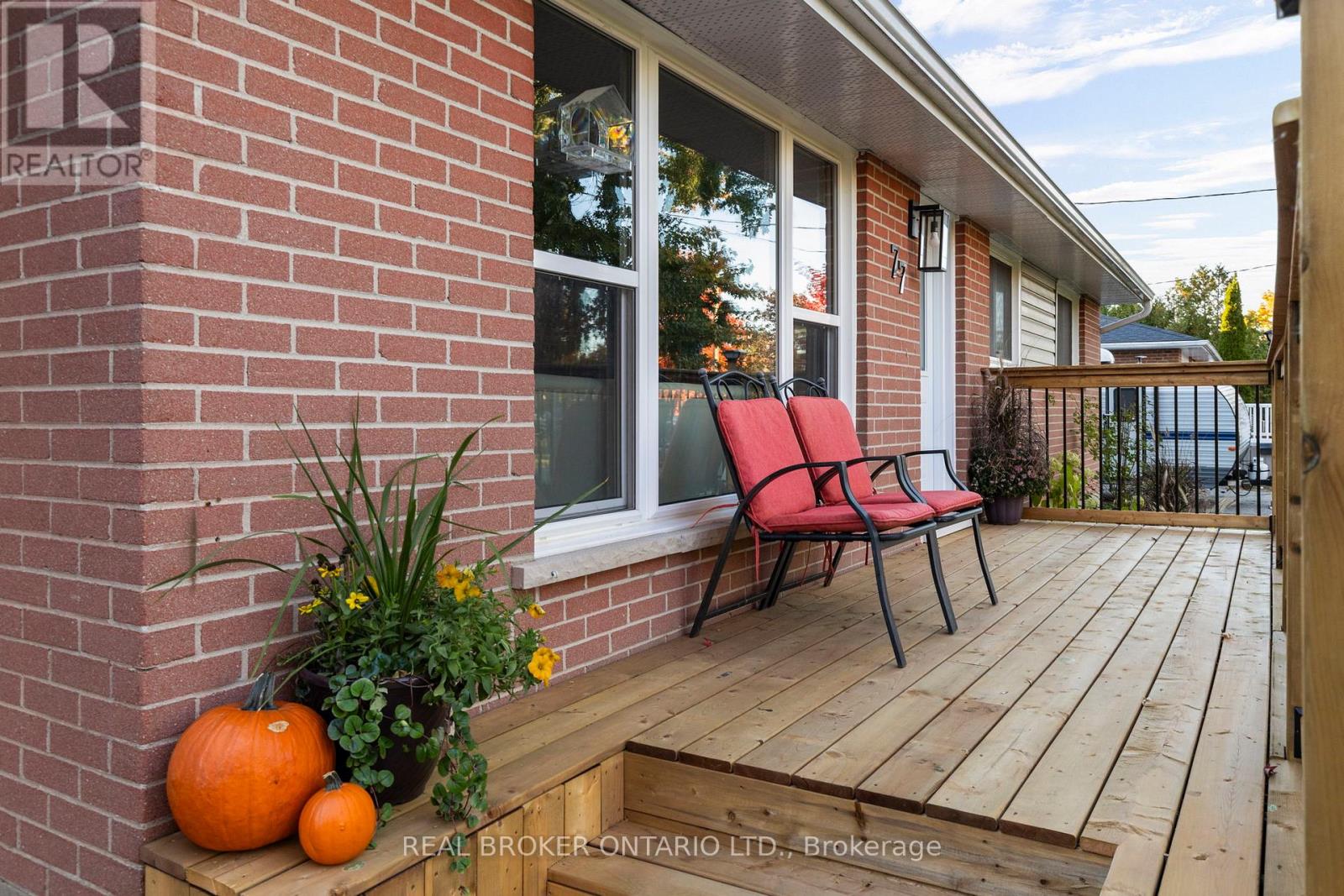 77 Third Street, Orillia, Ontario  L3V 4B5 - Photo 5 - S12878270