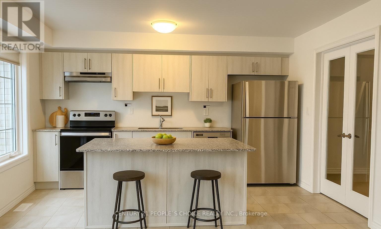 7 Silo Mews, Barrie, Ontario  L9J 0V3 - Photo 4 - S12878306