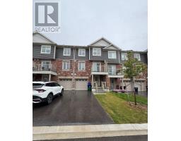 7 SILO MEWS, Barrie, Ontario