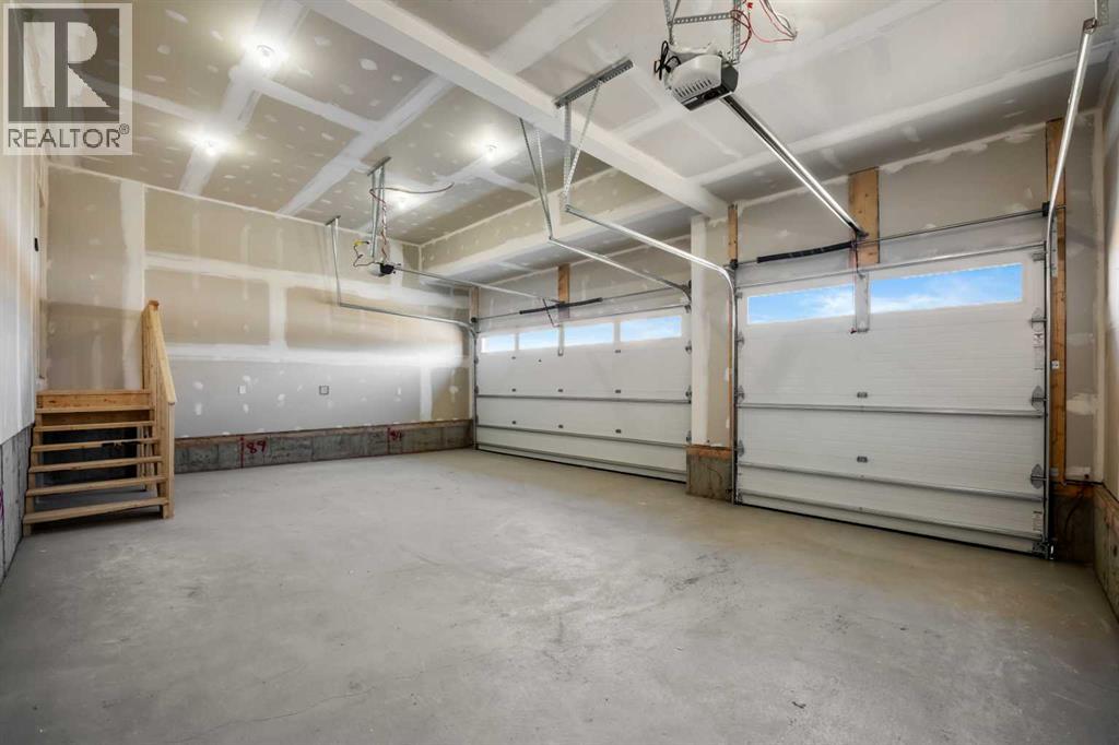 151 Dawson Wharf Mount, Chestermere, Alberta  T1X 2W4 - Photo 28 - A2292338