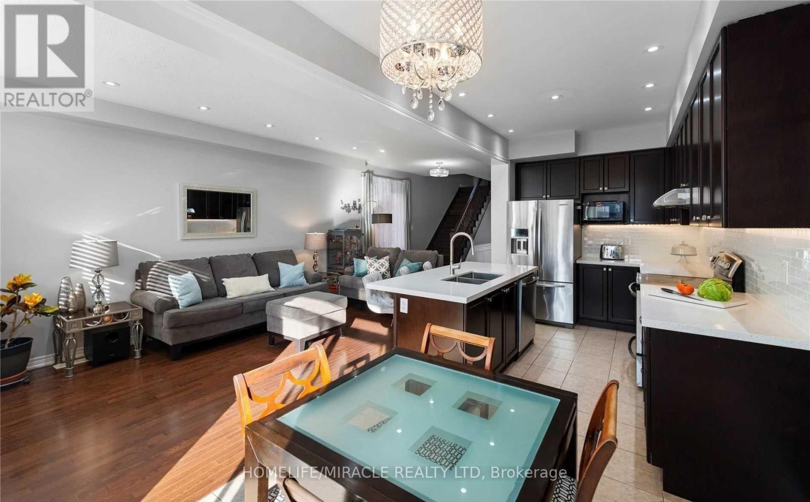 26 Swanton Road, Brampton, Ontario  L6X 0Y6 - Photo 13 - W12878266