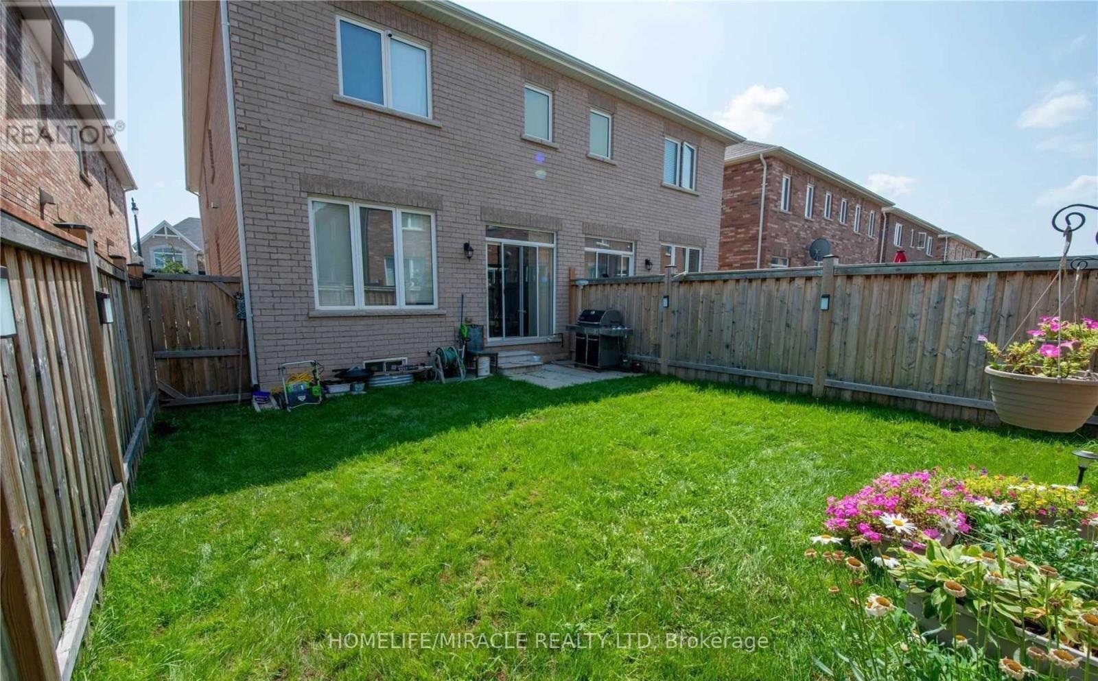 26 Swanton Road, Brampton, Ontario  L6X 0Y6 - Photo 24 - W12878266