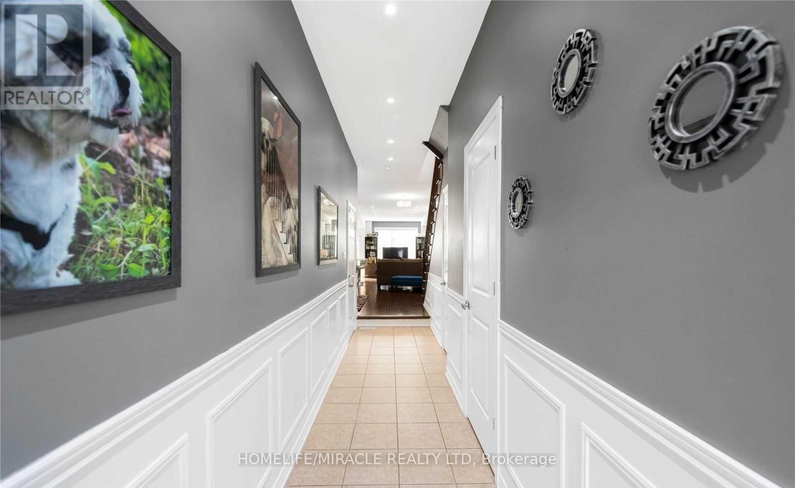 26 Swanton Road, Brampton, Ontario  L6X 0Y6 - Photo 6 - W12878266