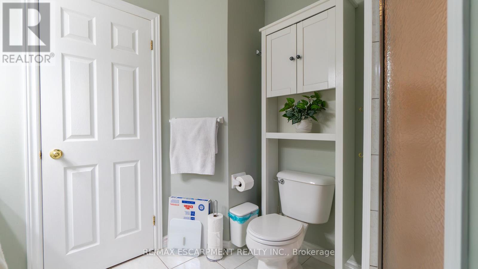 2062 Westmount Drive, Oakville, Ontario  L6M 3P2 - Photo 22 - W12878292