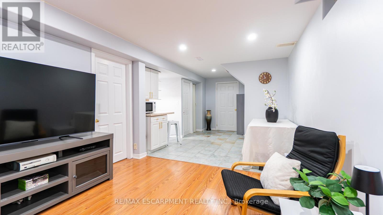 2062 Westmount Drive, Oakville, Ontario  L6M 3P2 - Photo 37 - W12878292