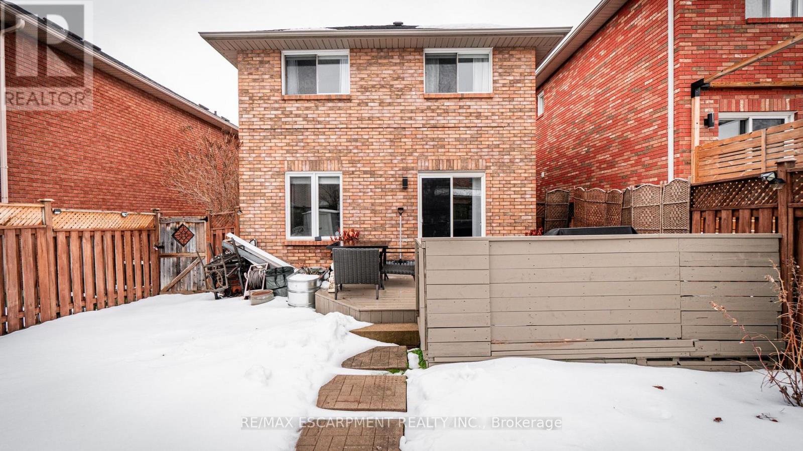 2062 Westmount Drive, Oakville, Ontario  L6M 3P2 - Photo 47 - W12878292